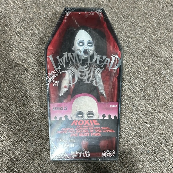 Living Dead Dolls Other - Living Dead Dolls Roxie Collectable